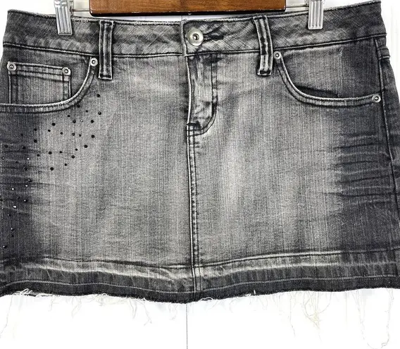 No Boundaries VTG Y2K  Micro Mini Skirt Size 13 Denim Gray Black Studded Grunge