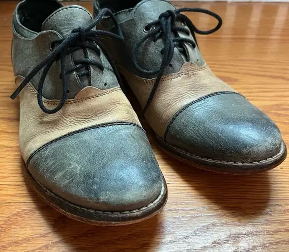 Free People  Two Tone Oxford Style Shoes Made in India