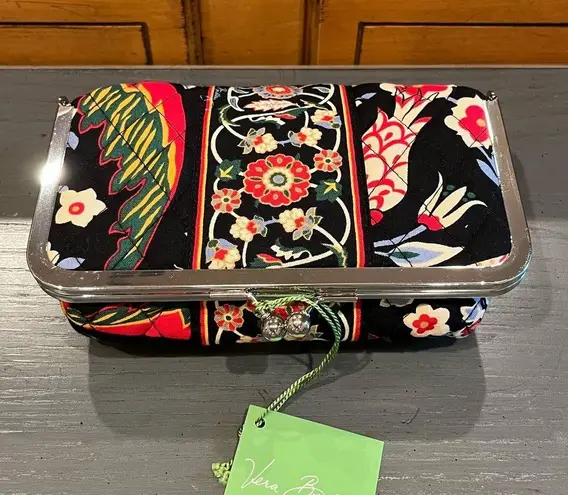 Vera Bradley NWT  Kiss & Make Up Versailles Cosmetic Bag - Retired