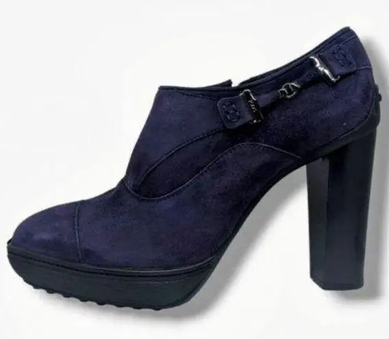 Tod's  Navy Blue Leather Suede Ankle Booties, luxury, EUC (almost like new) sz 39