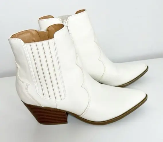 Indigo rd. Alydia Contrasting Stitch Western Boots ivory 7.5