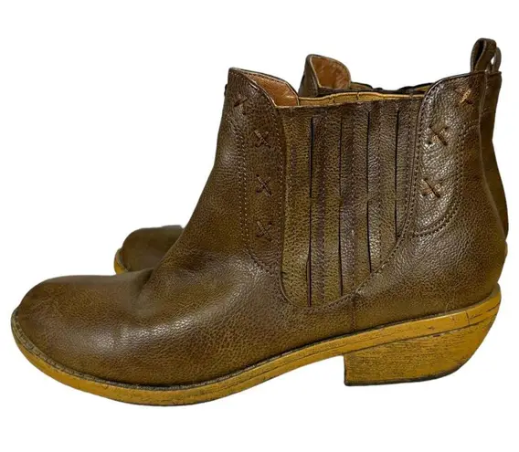 Avanti Faux Vegan Leather Brown Ankle Booties Women's Size 7