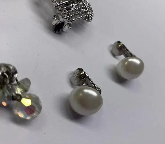 Lot Of 3 Signed Vintage Costume Earrings Clip On Lewis Segal, Lisner, Sarah Cov