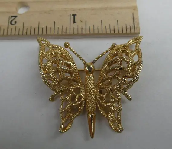 Monet Vintage Butterfly Filigree Brooch Pin Figural Insect Flying Wing Gold Tone