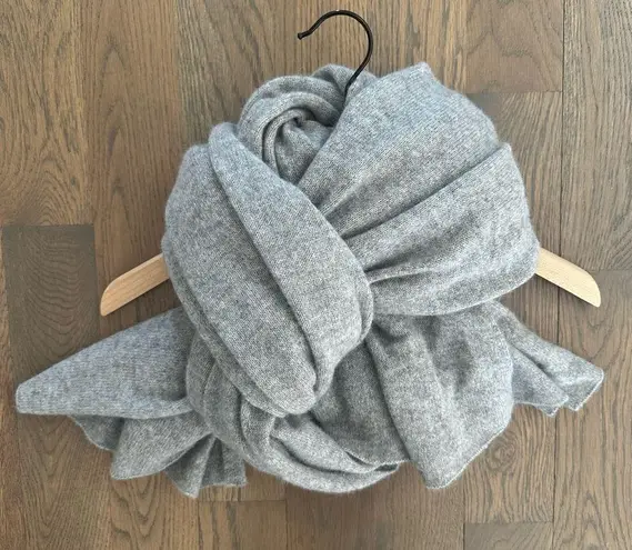 EUC White + Warren 100% Cashmere Travel Wrap in Light Heather Grey 81" x 36" Gray