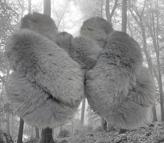 Dechic Womens Slippers Sz L 9 10 Gray Criss Cross Strap X Furry Super Soft