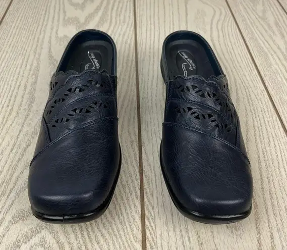 Easy Street Forever Women's Comfort Cutout Clogs 10N New Navy $55