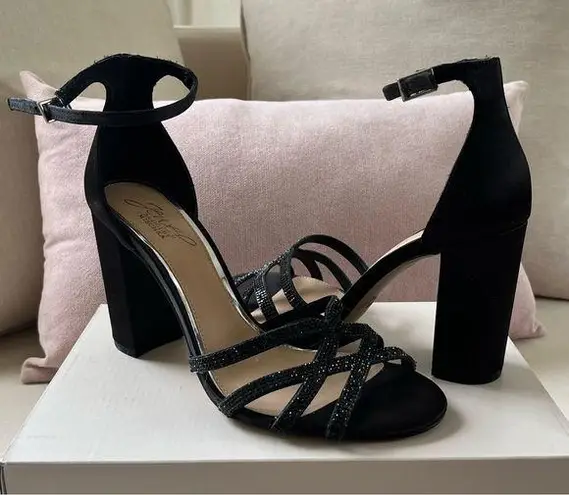 NWT Black sparkle cross cross strap satin thick heels Size 8