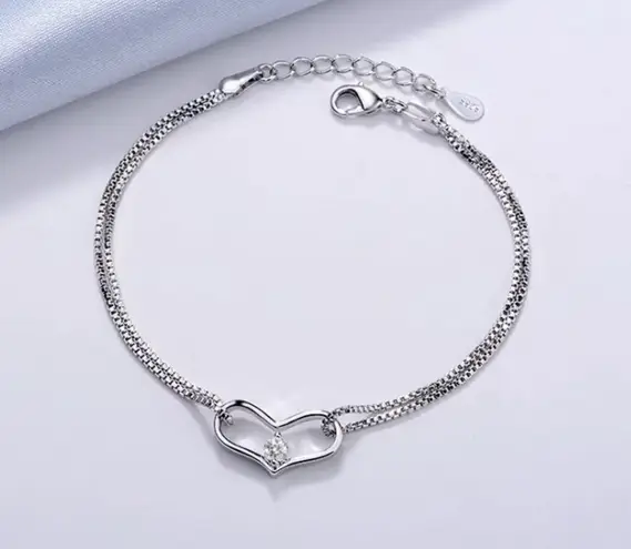 Zirconia Heart Bracelet Silver