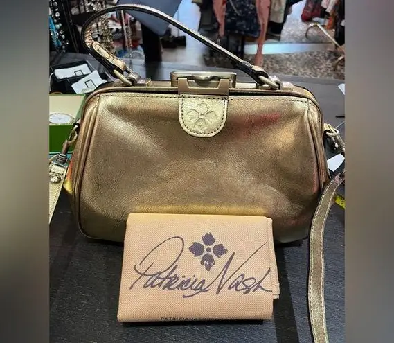 Patricia Nash Gold Shoulder Bag with Timeless Elegance