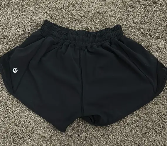 Lululemon Black Hotty Hot 2.5” Shorts