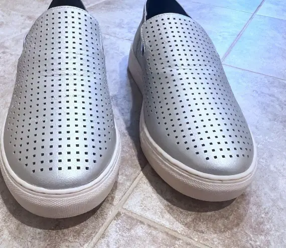 Hush Puppies 🆕 Manda perforated leather slip on sneakers flats silver si…