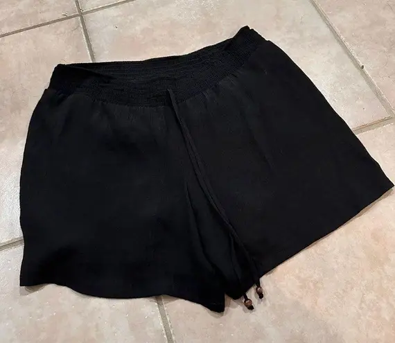 Apt. 9  Women's Short Black Size Medium