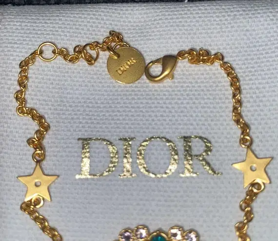 Christian Dior DIOR IN HEART LIGHTS BRACELET
Gold-Finish Metal and Multicolor Crystals