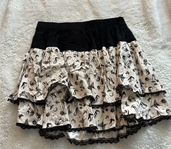 Thorn & Fable Graphic Black and White Layered Skirt Size undefined