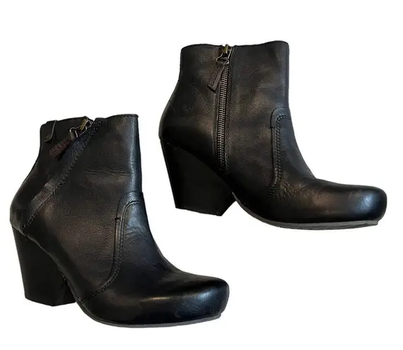 OTBT Redway Black Leather Platform Booties