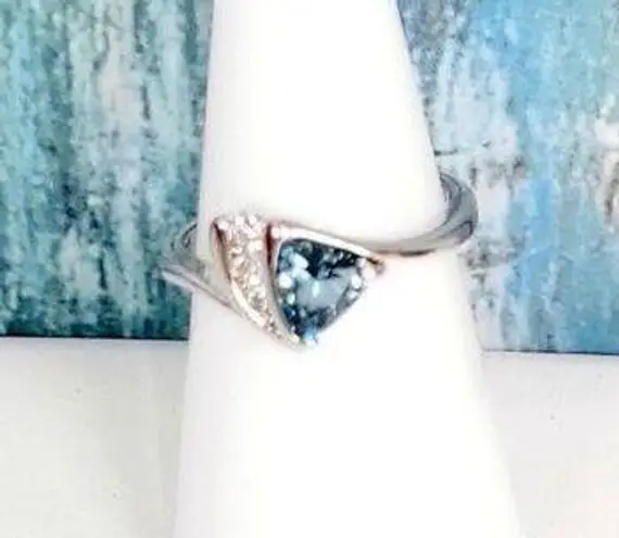 Blue Kyanite & CZ Silver ring size 6