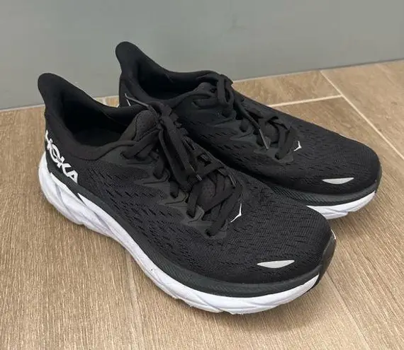 Hoka Clifton 8