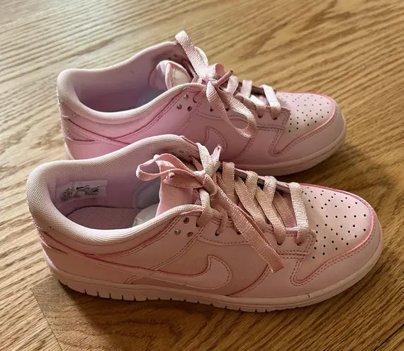 Nike Pink Sneakers