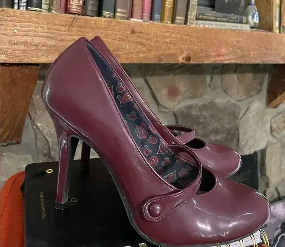 American Eagle Academia oxblood heels burgundy