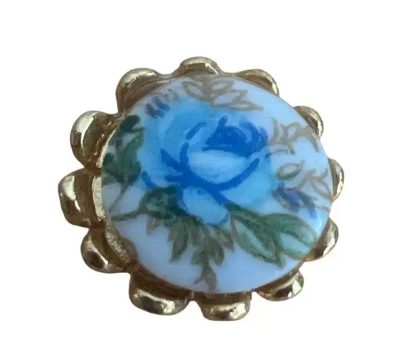 Vintage 14KGP Gold Tone Ceramic Stud Earrings Blue Flowers Scallop Edge Estate