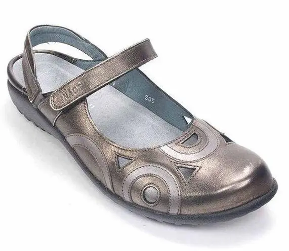 Naot Rongo Slingback Mary Jane Sandal in Mirror Leather Pewter Sz 36 US 5.5 NWT