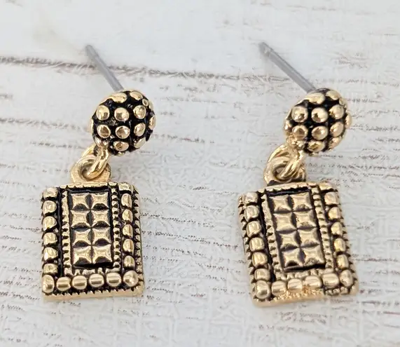 Vintage Stud Earrings Small & Stylish Gold Tone with Black Detail