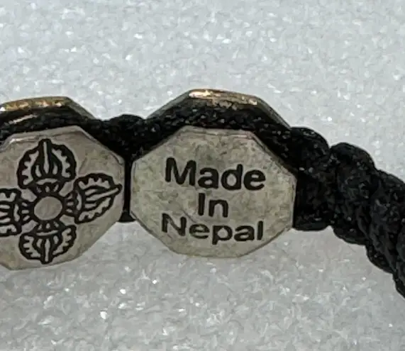 Made In Nepal Etched Bracelet Black