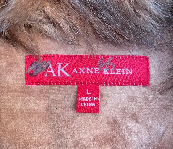 Anne Klein Vintage  Brown Faux Fur Coat