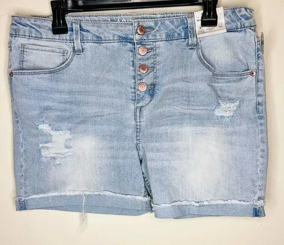 Arizona Jeans NWT Arizona Jean Co Midi Jean Shorts 18 1/2 Plus Distressed High Rise Button Fly