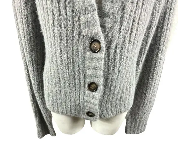 Arlene Knitted Short V neck Gray Chunky Cardigan Sweater Size L