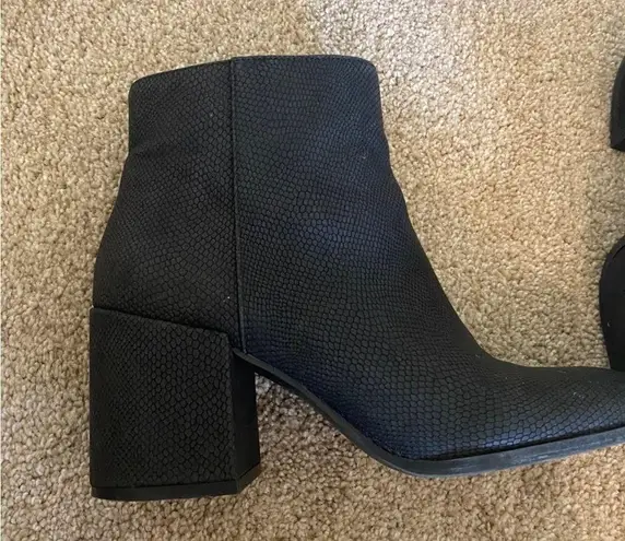 mix no. 6  Black Heel Ankle Booties Size 7.5