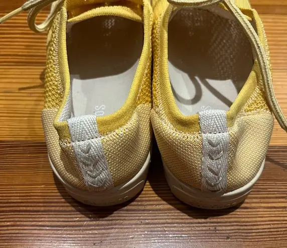 Soludos Sneakers Yellow Lace Up Ashore Mesh Sneaker in Limoncello Sz 8.5 GUC