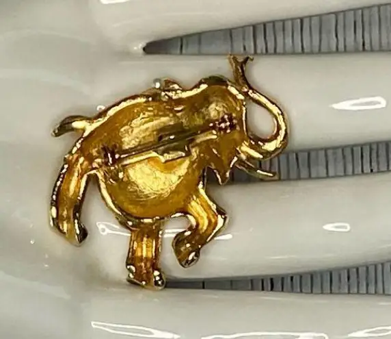 Vintage Gold Tone Elephant Brooch โ Trunk Up, Pearl Saddle, Red Stone Eye, 1.25โ