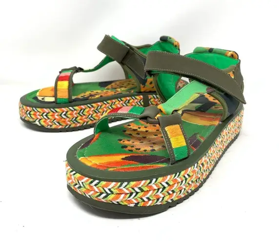 Farm Rio  Sandals Women's Size 11 Green Toucans Flatform Raffia Green Multicolor