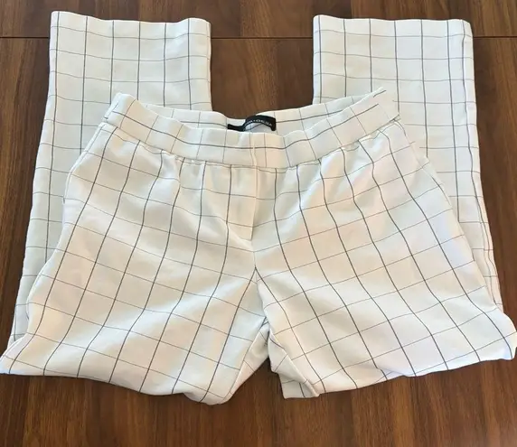 Amanda & Chelsea White Ankle Cropped Pants