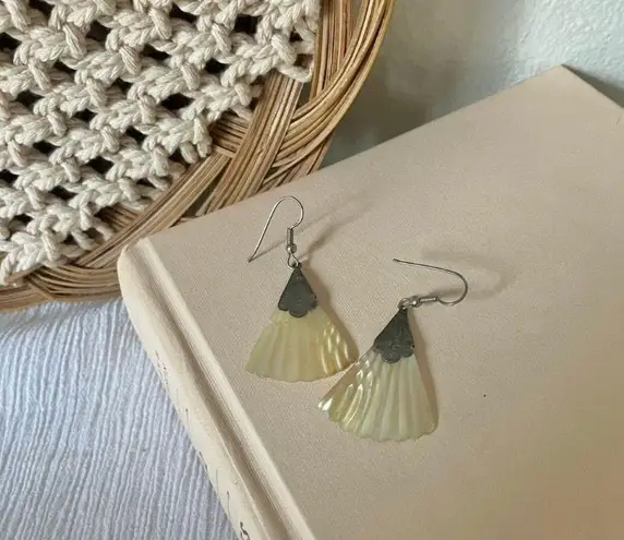Shell Fan Silver Earrings Vintage “Persephone” Mother of Pearl Mermaidcore Femme White