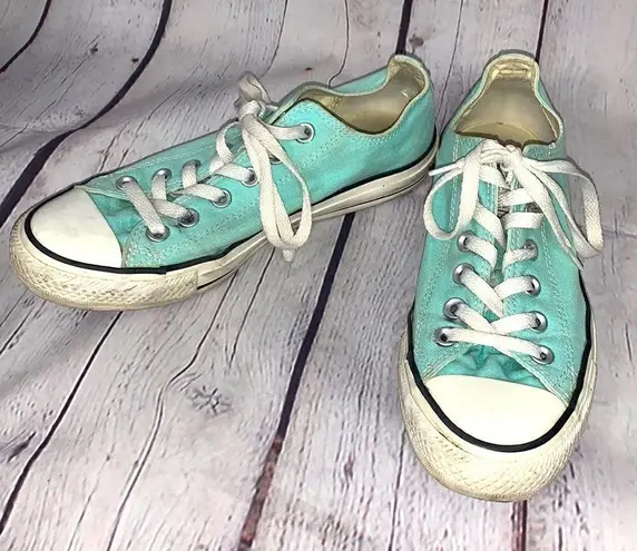 Converse  Mint Green Low Tops - size 8 - Image 1