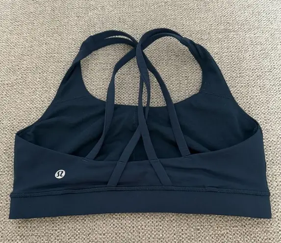 Lululemon Pre-Owned Size 8  Energy Sports Bra in Navy