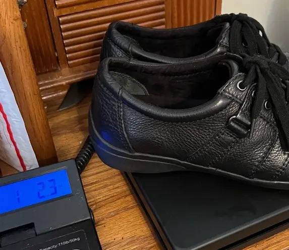 Easy Spirit Isabella Black Leather Casual Shoes Women’s Size 6.5W Lace Up Comfy