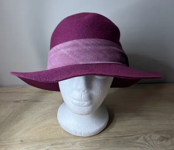 Cloche Hat Magenta Purple Wool Flapper Made in USA Round Crown Wide Brim Retro