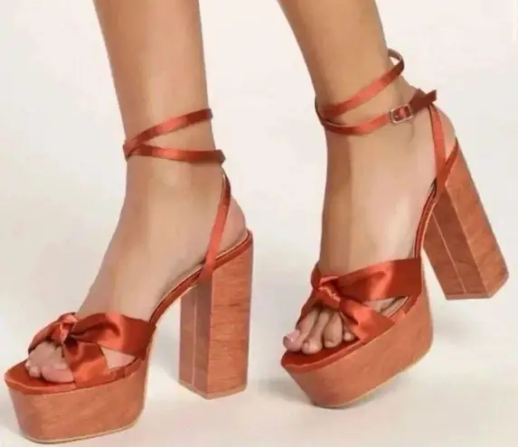 Lulu’s Lucianto Copper Satin Ankle Strap Wooden Platform Sandals SZ 6 Brown