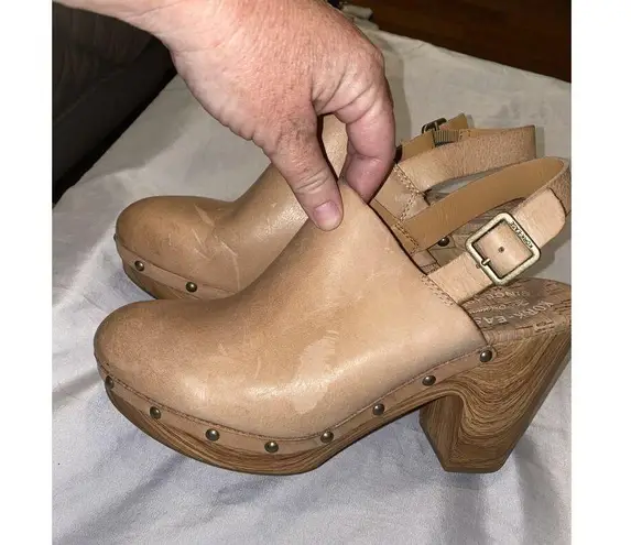 Kork-Ease Darby Womens Beige Leather Slip-On Studded Block Heel Round Toe Clog