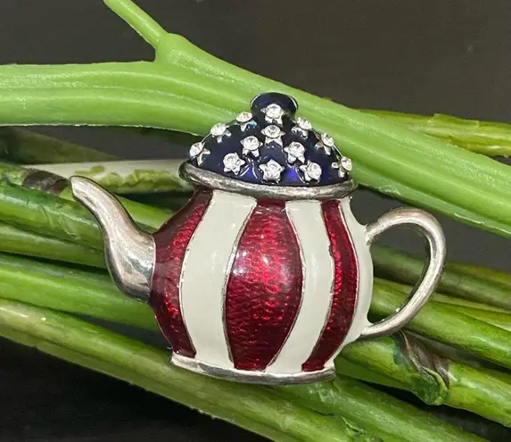 2009 AD Patriotic July 4th Enameled Tea Kettle Tea Party Brooch