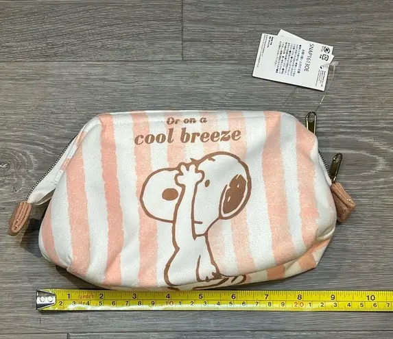 Snoopy peanuts mini pouch bag Pink