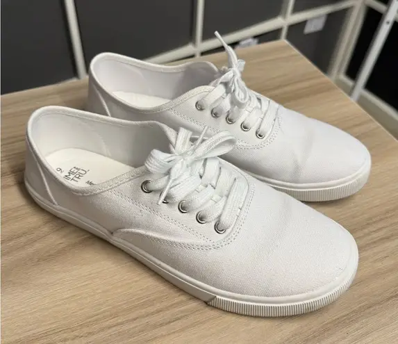 Time & Tru Classic White Canvas Keds Style Sneakers Size 9