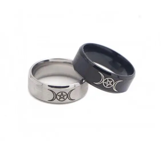 Black Goddess Ring Sz8