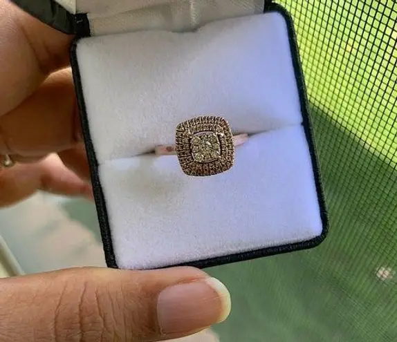 10k Rose Gold Diamond Ring
