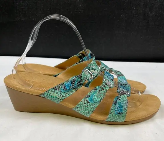 Vionic Women's Green Snake Print Shoes/Sandals Sz 10 SKU 4621