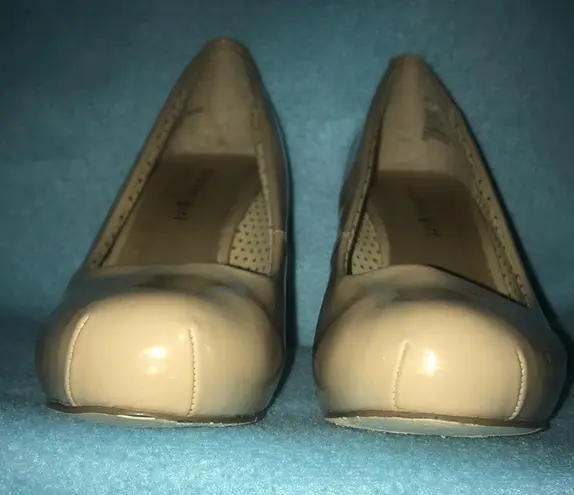 Madden Girl  “Getta” Nude vegan patten leather square closed toed heels SZ 7